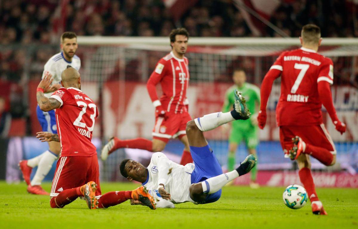 s15竞猜-清晨埃因霍温调整名单以备英超，再遭质疑环节打磨，引发热议，更衣室氛围转暖的简单介绍